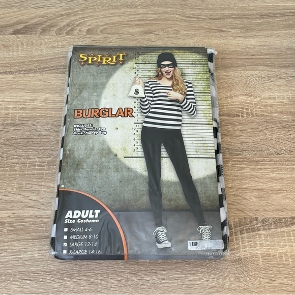 NEW Spirit Halloween Women’s‎ Burglar Costume Large - Picture 2 of 5